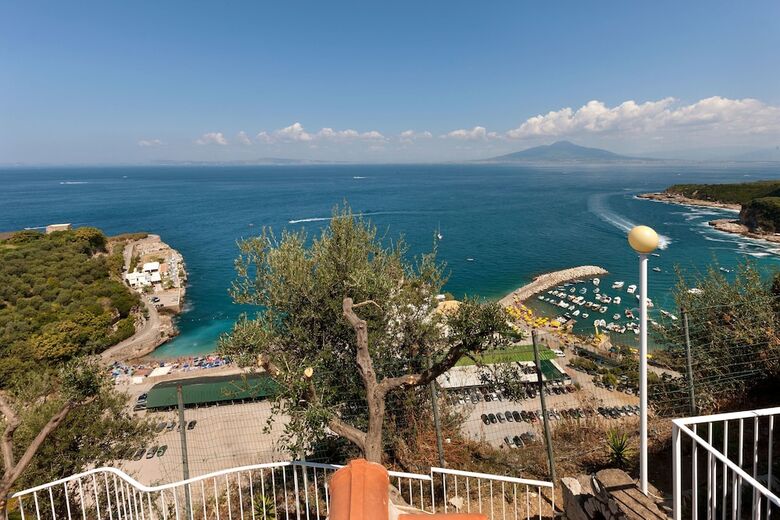 Residencia Villaggio Villa Lubrense