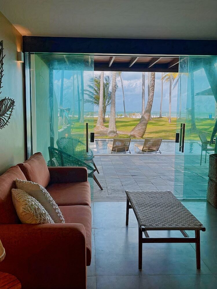 Pontal Dos Carneiros Beach Bungalows