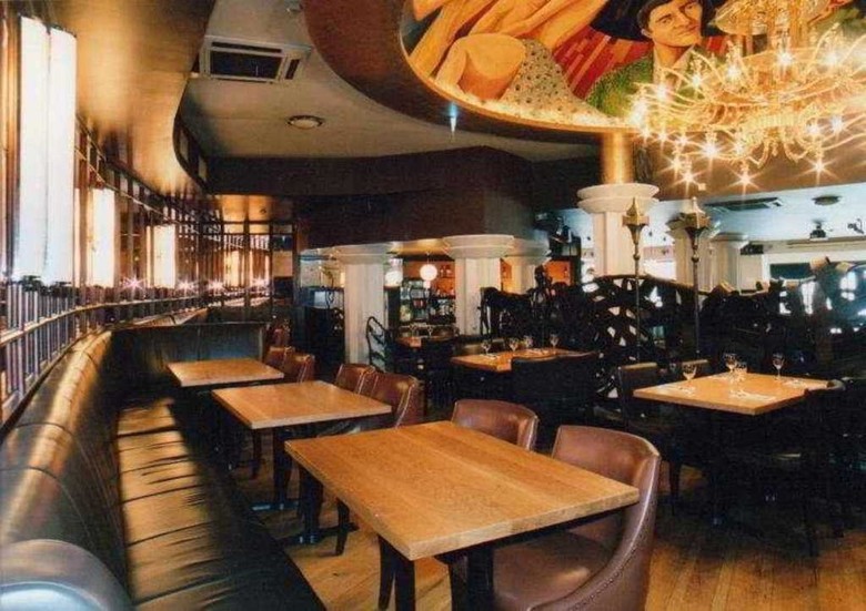 Paramount Hotel