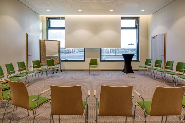 Intercityhotel Berlin Airport Ber Terminal 1+2