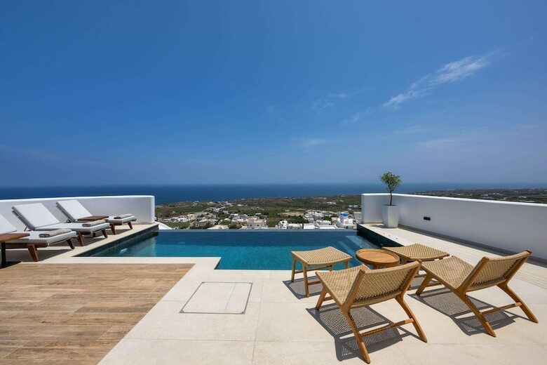 Hotel Venus Sunrise Suites & Villas