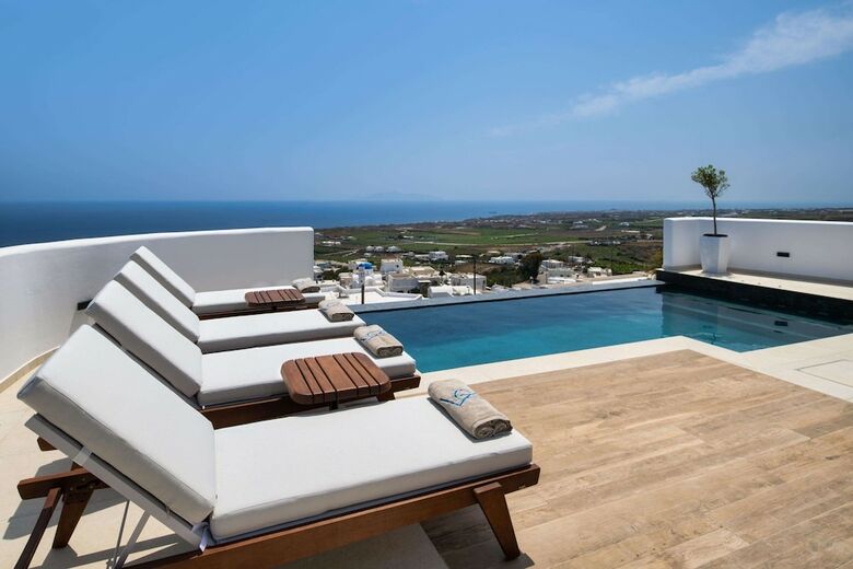 Hotel Venus Sunrise Suites & Villas