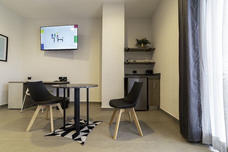 Th Hotel & Vivienda