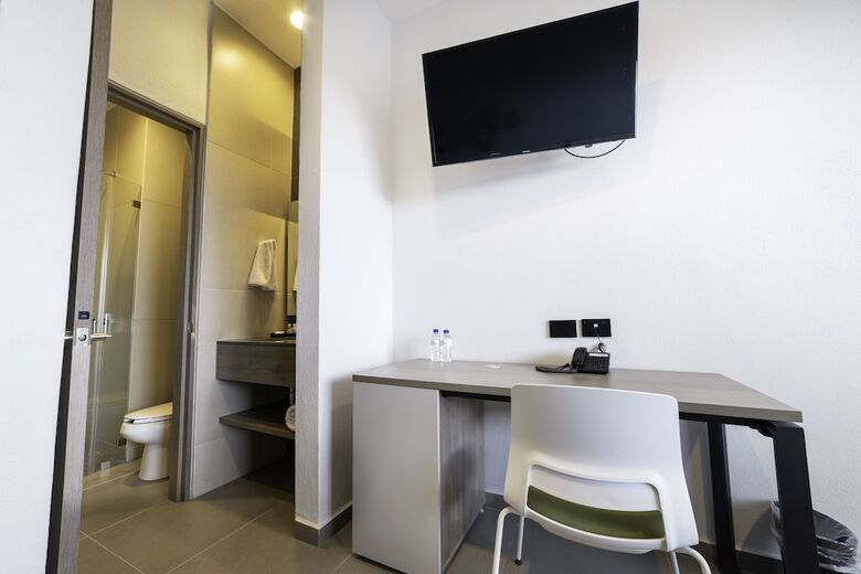 Th Hotel & Vivienda