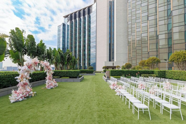 Sheraton Hong Kong Tung Chung Hotel