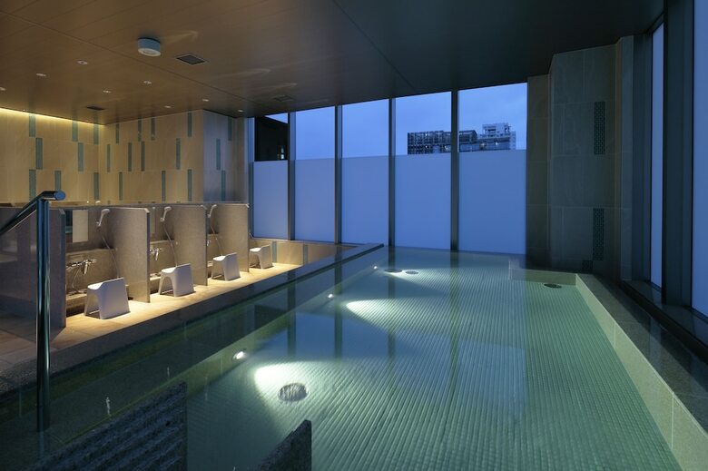 Candeo Hotels Osaka Shinsaibashi