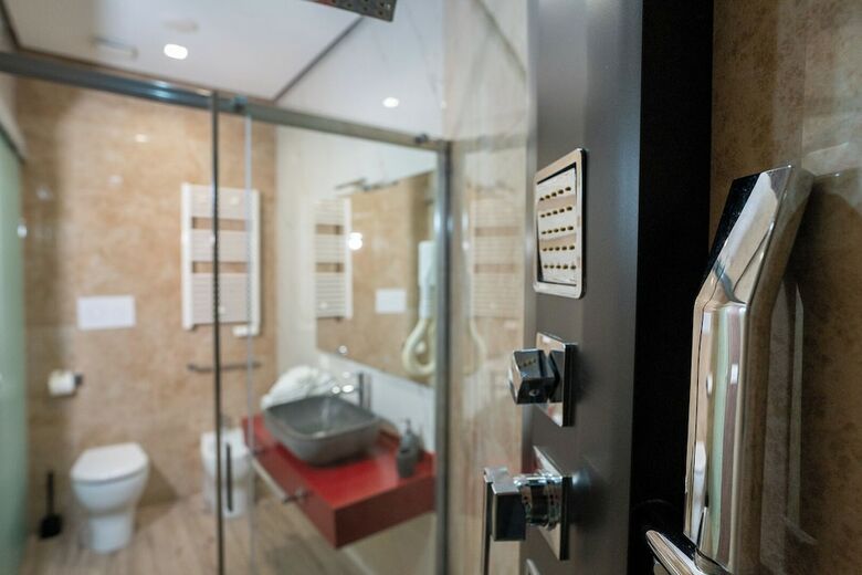 Bed & Breakfast Th Luxury Rooms