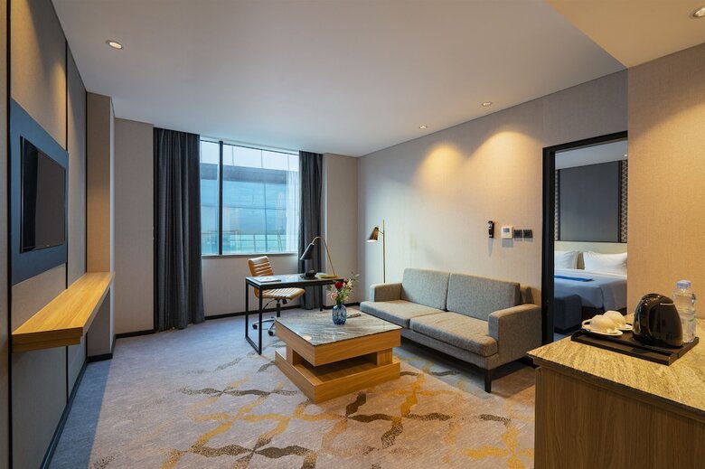 Anara Airport Hotel