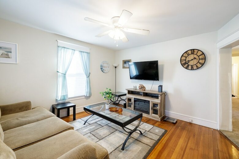 53 Geary Ave
