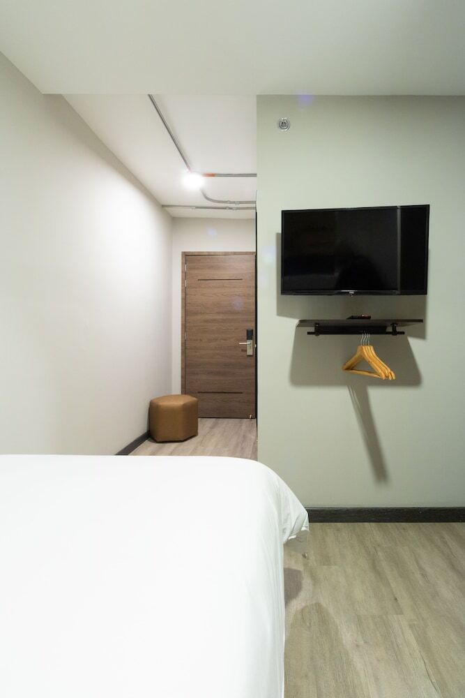 Bon 17 Hotel