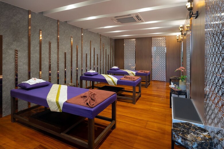 Hotel The Gems Mining Pool Villas Pattaya