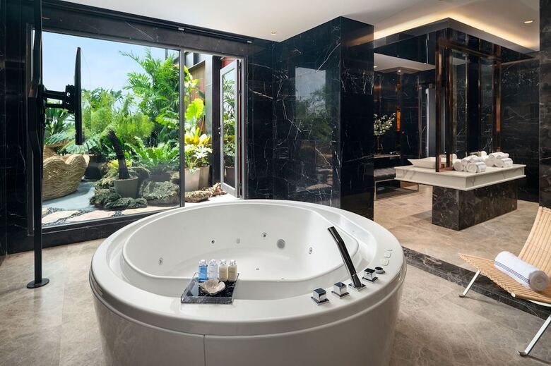 Hotel The Gems Mining Pool Villas Pattaya