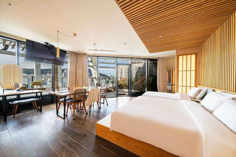Gwanganri The Club Hotel