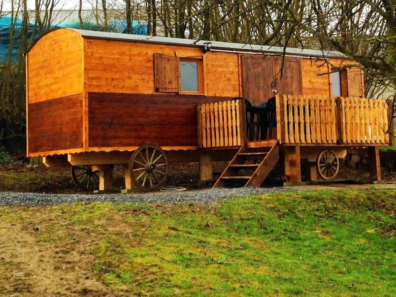 Charming Apartment In Sensenruth With Hot Tub
