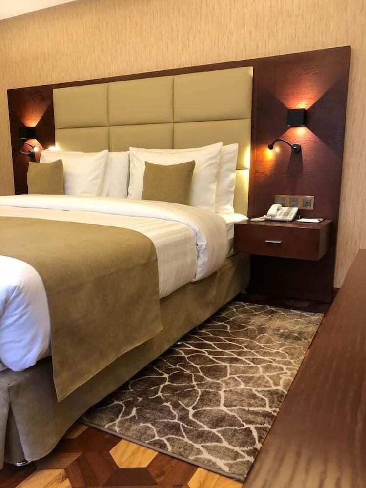 Desalegn Hotels Lodge And Apartment