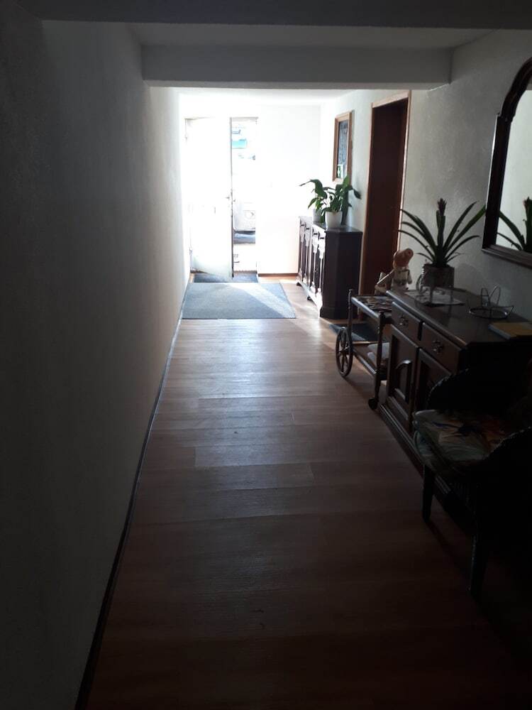 Apartments B & B27