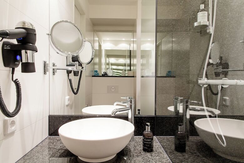 Hotel Motel One Frankfurt - Messe