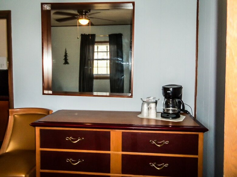 The Gold Pan Motel