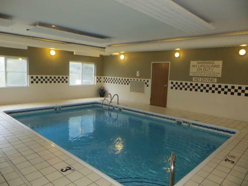 Hotel Country Inn And Suites Gurnee