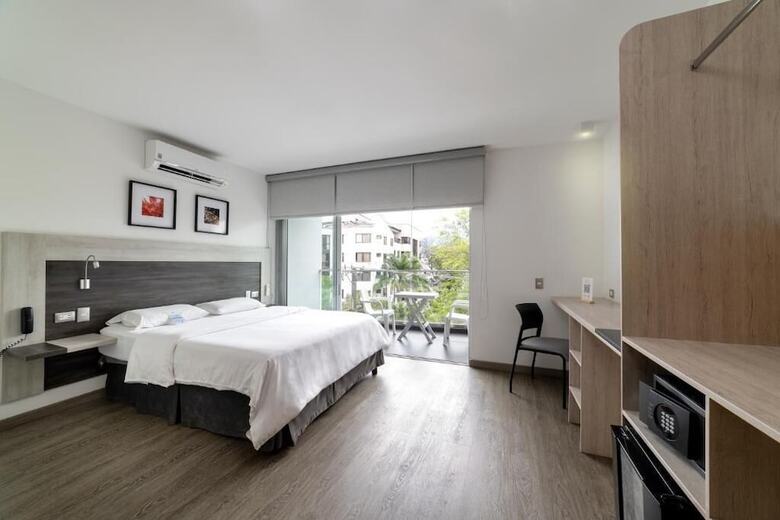 Hotel Park 85