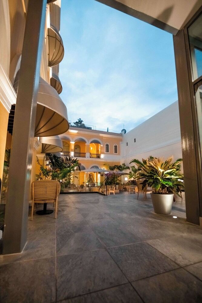 Hotel Palacio Provincial San Juan, Curio Collection By Hilton