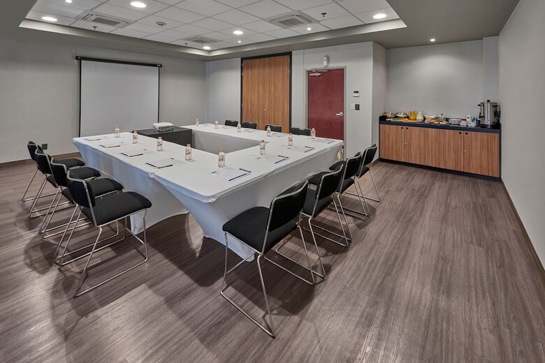 Hotel City Express By Marriott Caborca