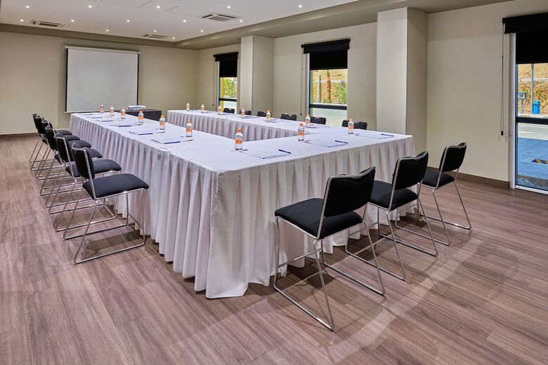 Hotel City Express By Marriott Caborca