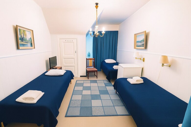 Senate Hotel