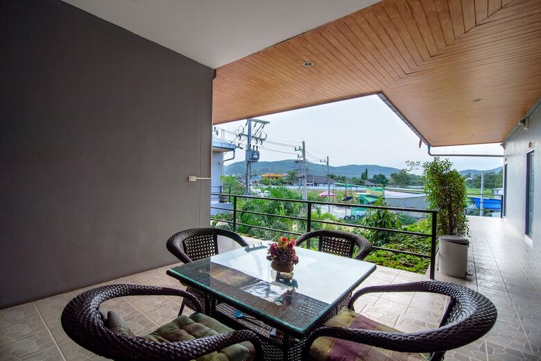 Samsha Guesthouse
