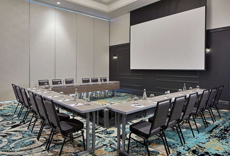 Hotel The Hamilton Alpharetta, Curio Collection By Hilton