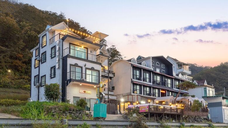 Gangchon Beautiful Pet House Pension