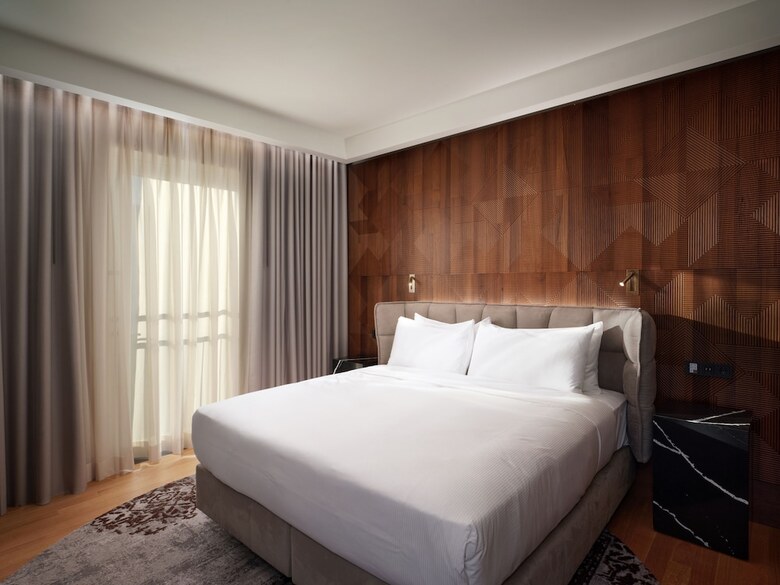 Iceland Parliament Hotel, Curio Collection By Hilton
