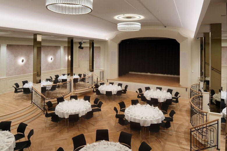 Iceland Parliament Hotel, Curio Collection By Hilton