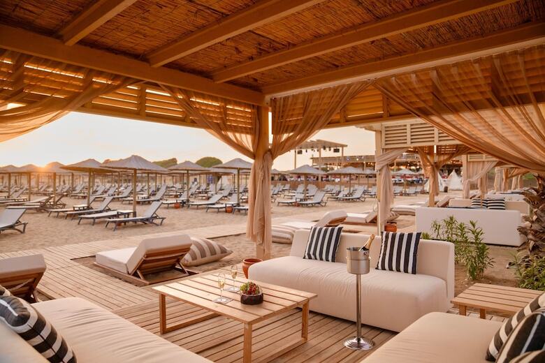 Liu Resorts - All Inclusive