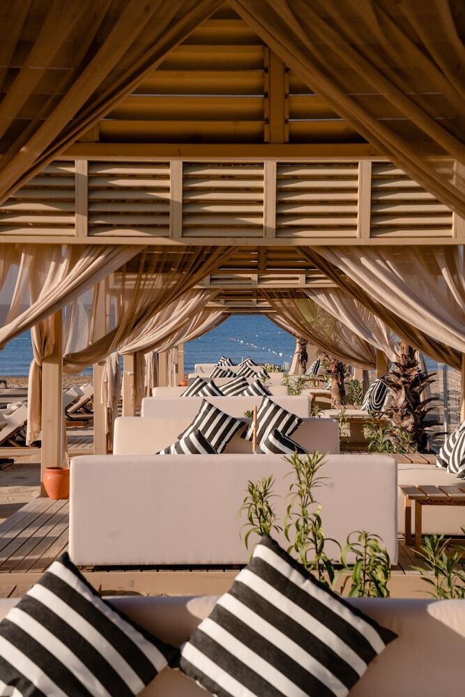 Liu Resorts - All Inclusive
