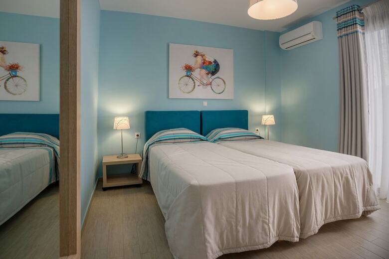 Hotel Stella In The Village Suites
