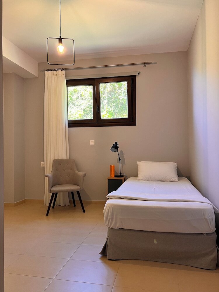 Hotel Stella In The Village Suites