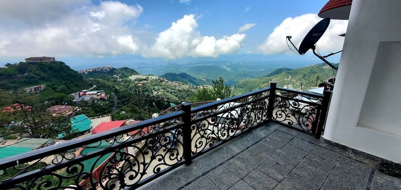 Hotel Casa Arhan Luxury Mussoorie Homestay