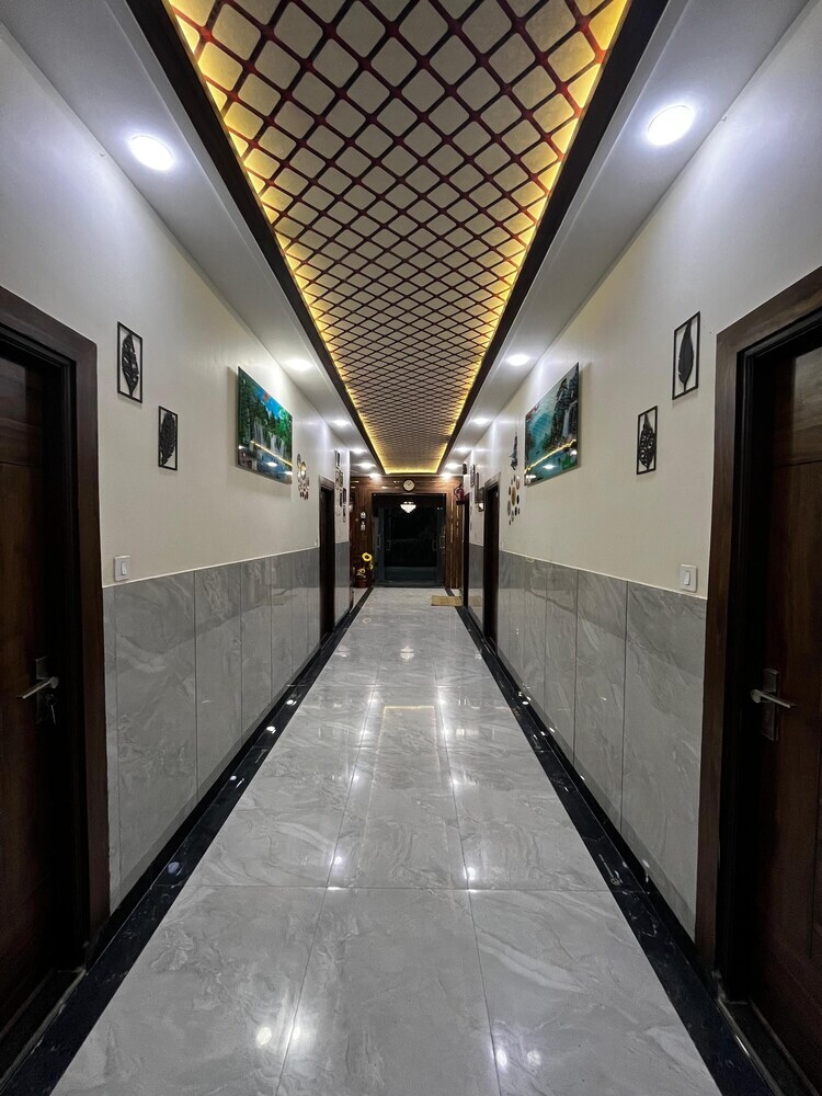 Hotel Taj Nice Point By Taj Sunrise Grp