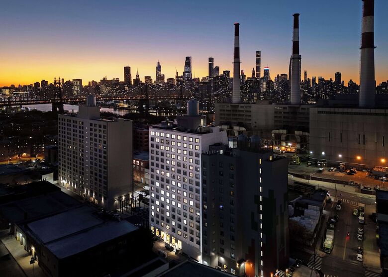 Hotel Doubletree By Hilton Long Island City, Ny