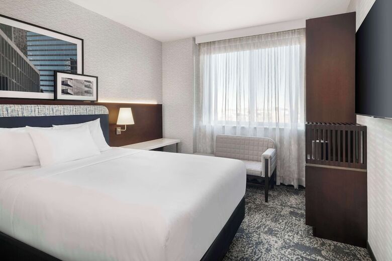 Hotel Doubletree By Hilton Long Island City, Ny