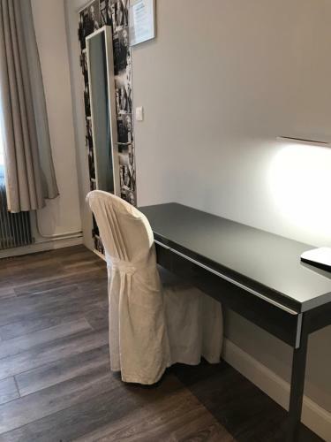Hotel C�t� Mer