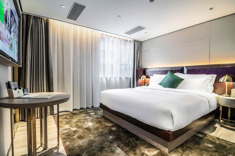 Housekeeper Hotel Beijing Road Branch