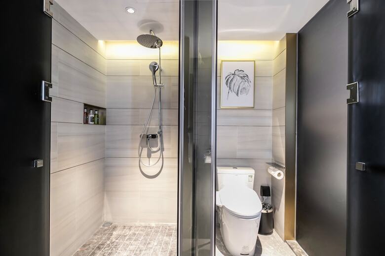 Housekeeper Hotel Beijing Road Branch