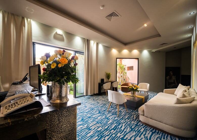 Hotel Avenue Echouhada