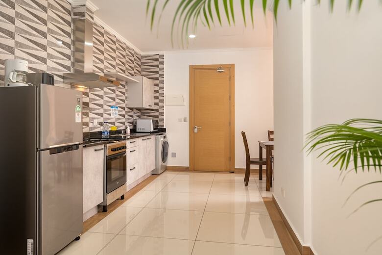 Aparthotel Royale Suites By Arc Royale Luxury Apts