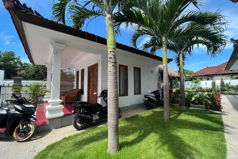 Hotel Belvilla Pleasant Seaside Lovina Beach