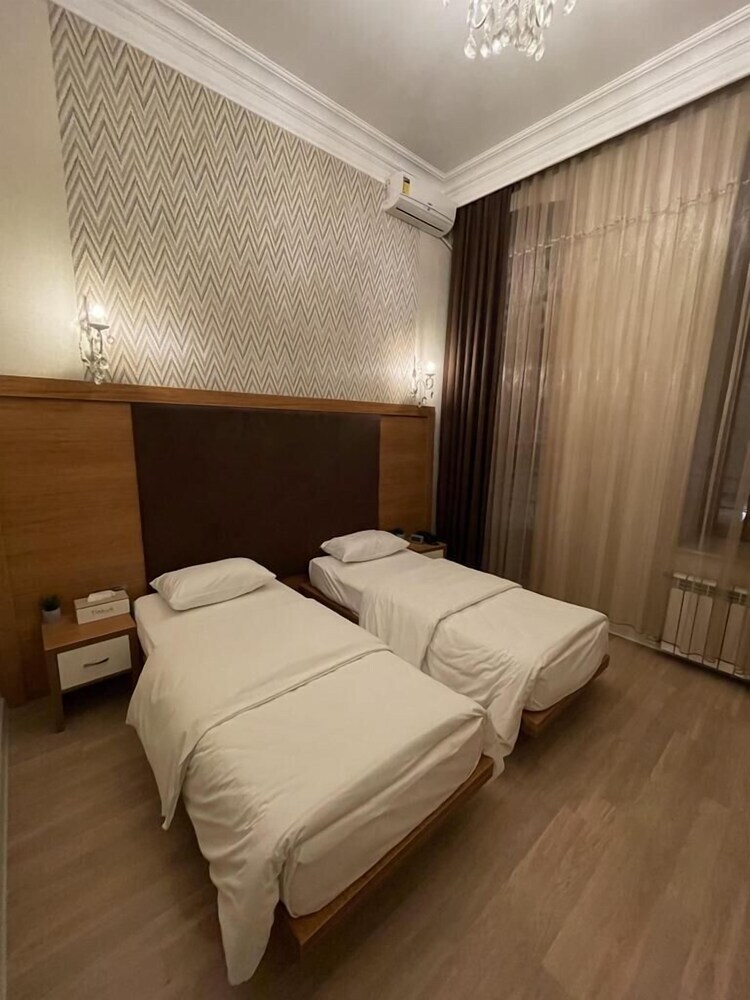 Solo Hotel