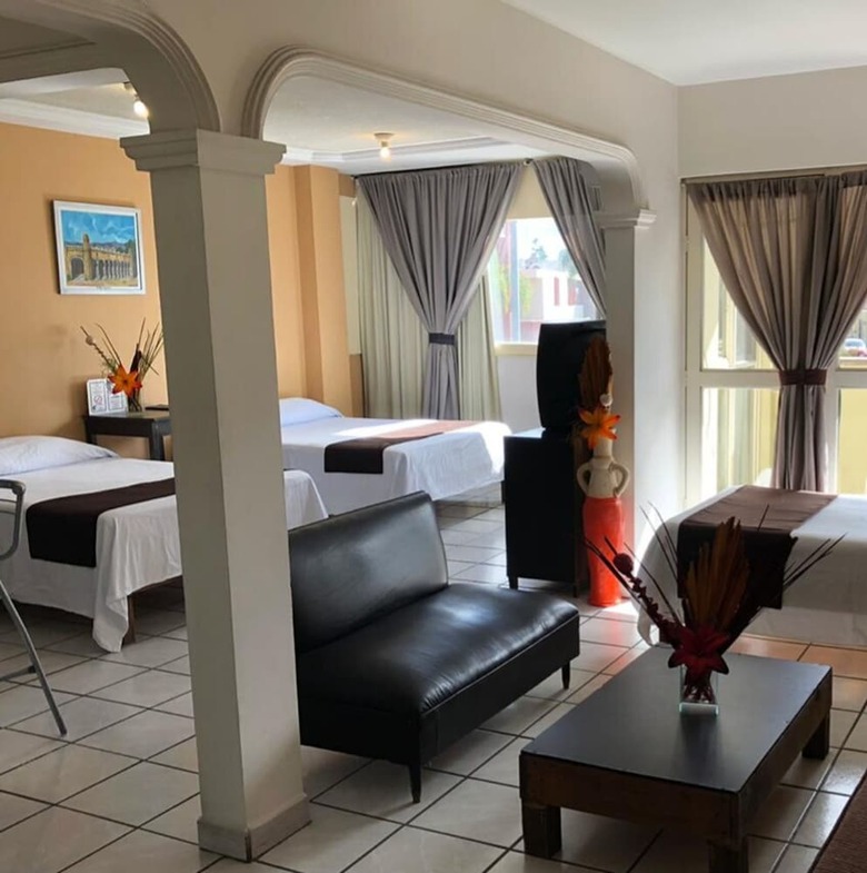 Hotel Paseo