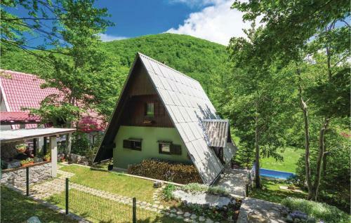 Holiday Home Cavle Qr-1822